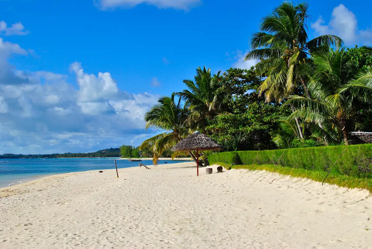 Plage_de_l'ile_aux_Nattes,_Sainte-Marie,_Madagascar