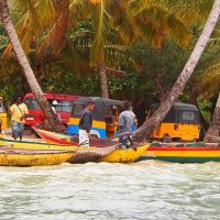 Excursion en Pirogue Traditionnelle